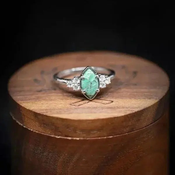 Anello con Diamante e Turchese Naturale