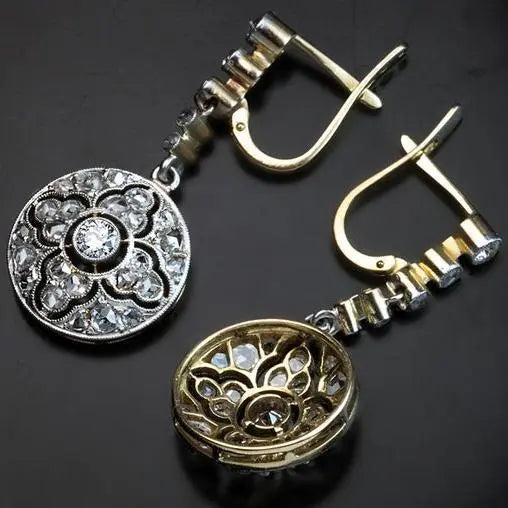 Orecchini vintage pendenti a goccia con cristalli arrotondati