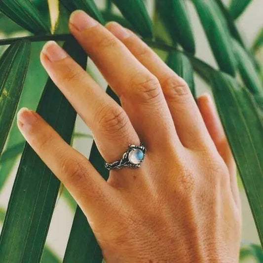 Anello in Pietra Lunare Celestiale