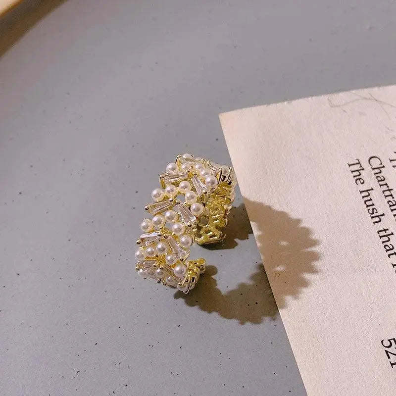 Anello di perle di lusso in oro