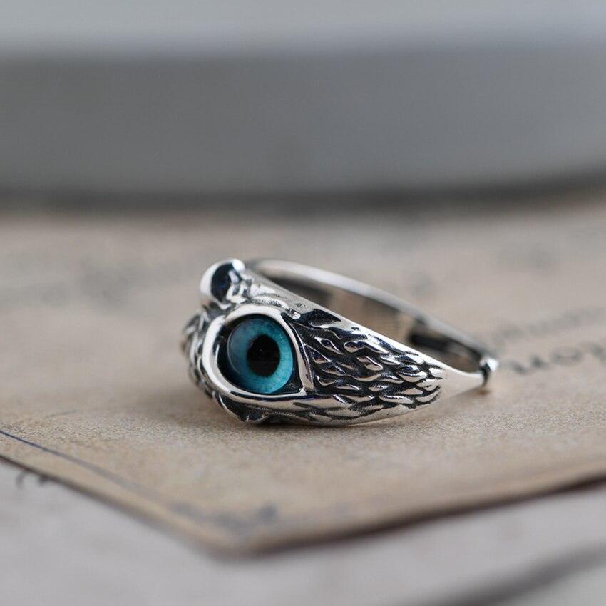 Anello regolabile con civetta fortunata in argento e opale