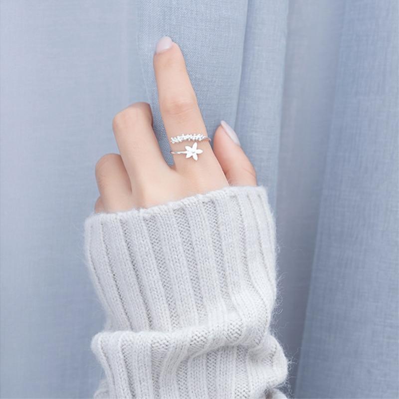 Anello regolabile in argento sterling 925 con motivo di fiori selvatici smaltati a mano