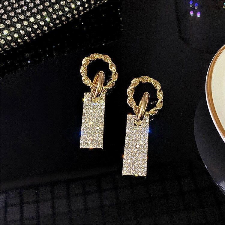 Orecchini in zirconia realizzati in argento sterling