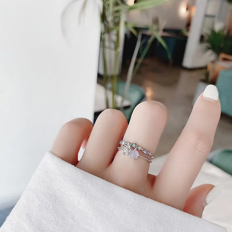 Anello regolabile in argento e pietra di luna