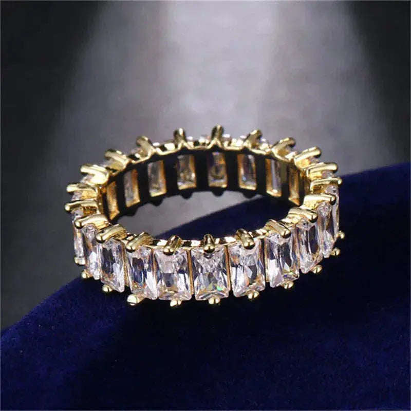 Anello di zircone di lusso in oro e argento
