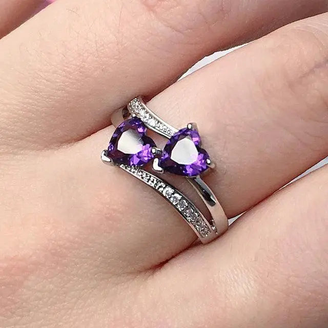 Anello elegante con cristallo viola in argento