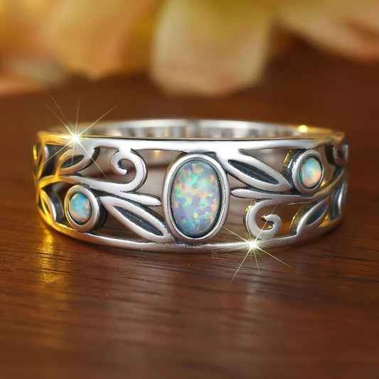 Anello in Argento con Opale Frizzante