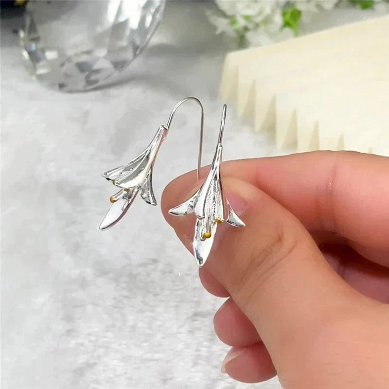 Orecchini a fiore in argento