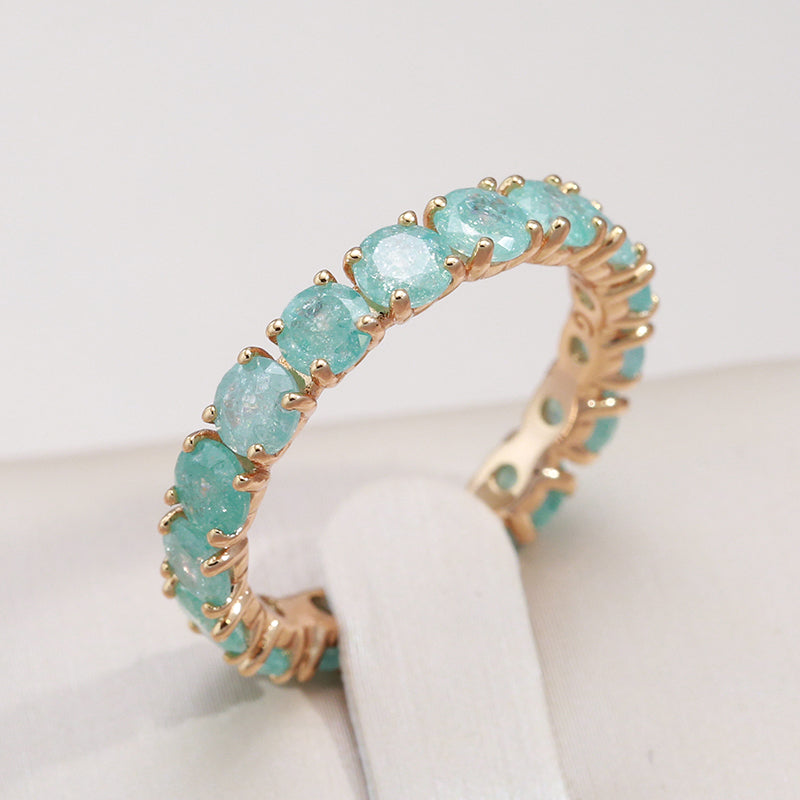 Anello di lusso in oro con pietre di zirconia colorate
