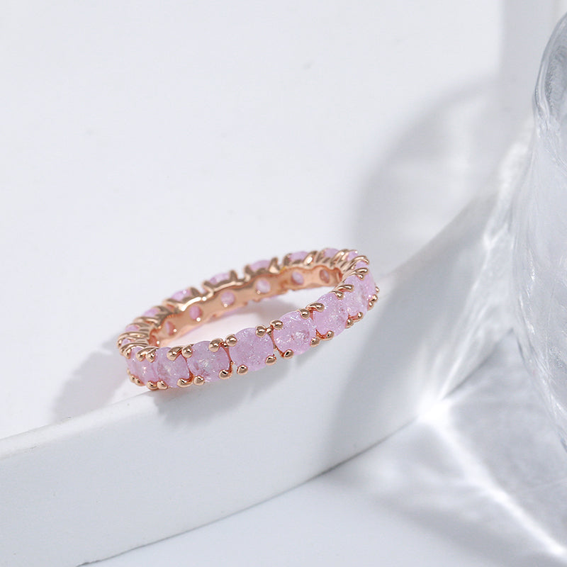 Anello di lusso in oro con pietre di zirconia colorate