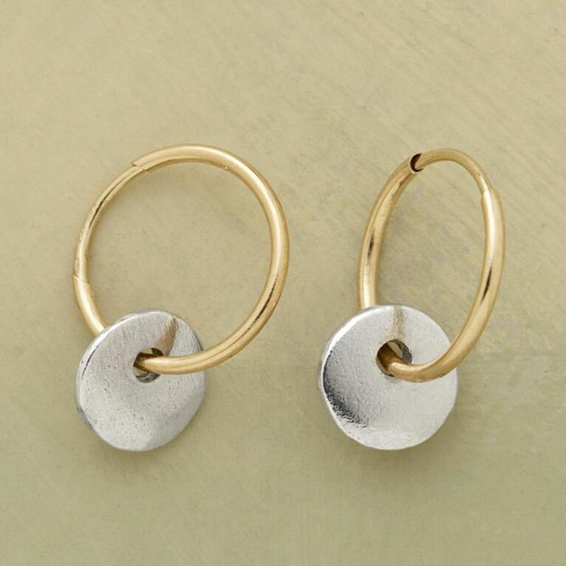 Orecchini a cerchio placcati oro e orecchini placcati argento