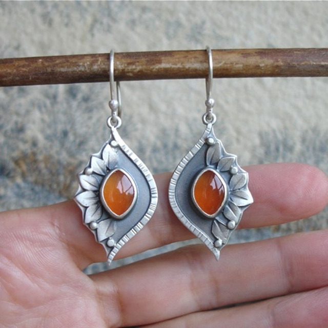 Orecchini Boho arancioni con cristalli