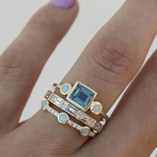 Anello in stile vintage con cristallo blu