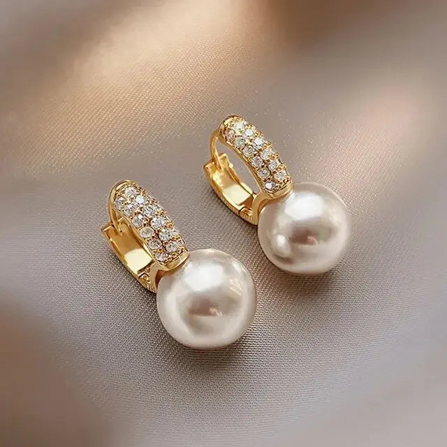 Orecchini di perle con strass