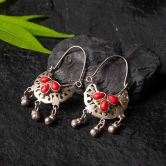 Orecchini vintage rossi con Medusa