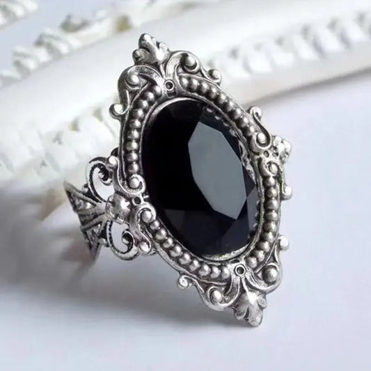 Anello in pietra nera boho in argento