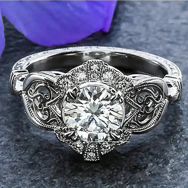 Anello Brillante in Vetro e Argento Vintage