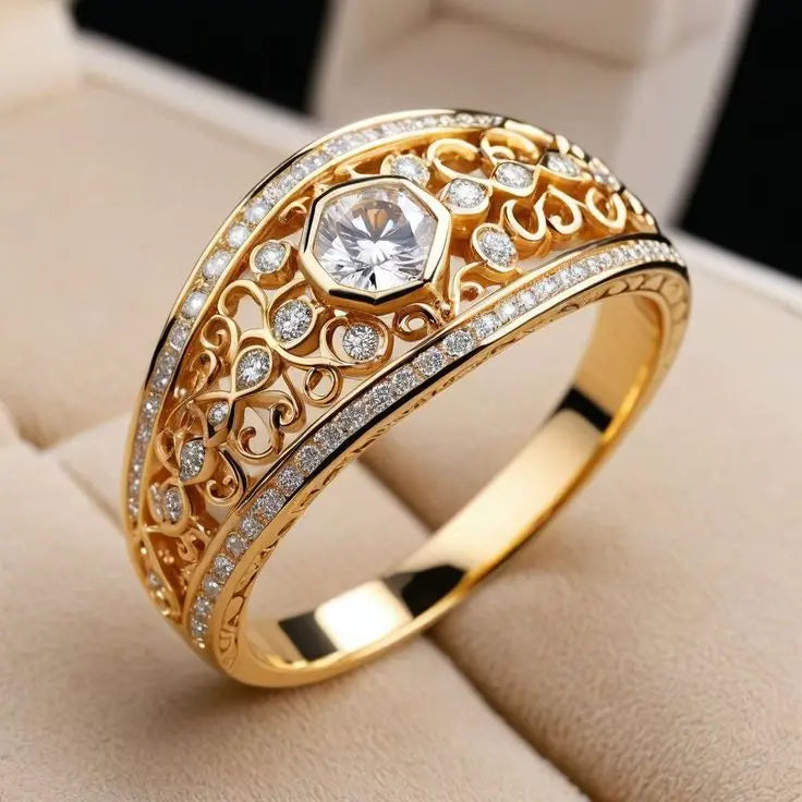 Anello cavo dorato con cristallo