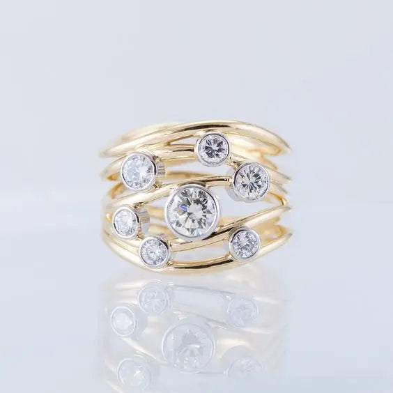 Anello multi-strato dorato con cristalli vintage