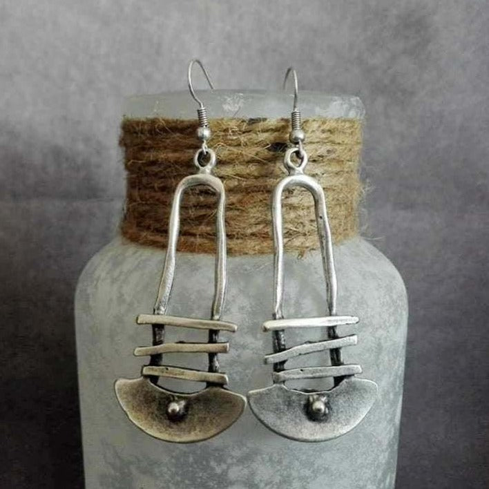 Orecchini geometrici con forma speciale