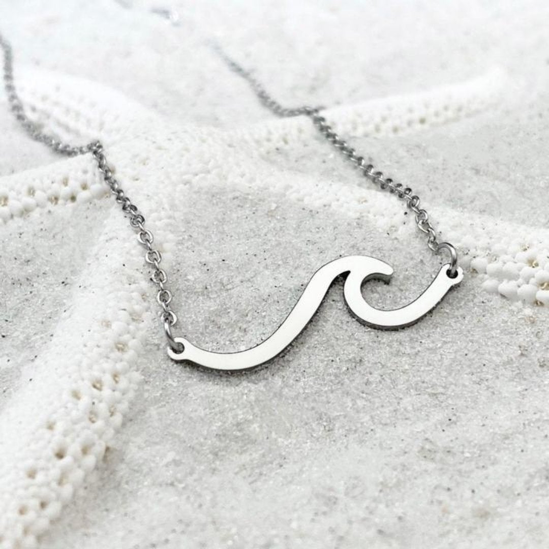 Collana con onda marina in argento