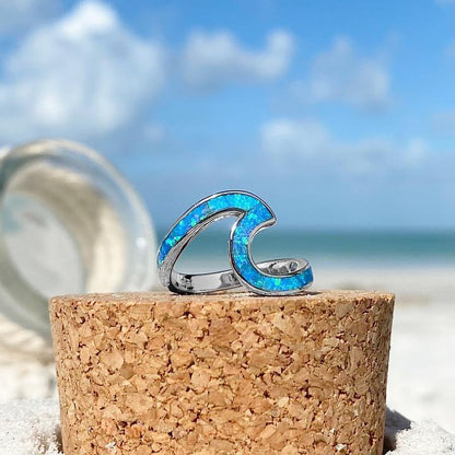 Anello con Onde dell'Oceano in Opale e Argento