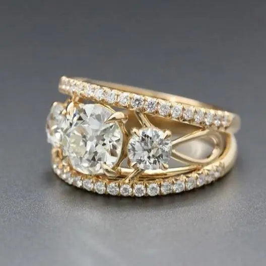 Anello in cristallo vintage dorato