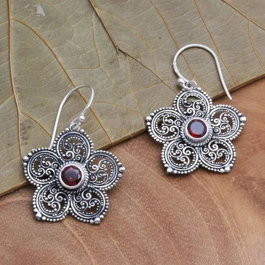 Orecchini Mandala a Fiore di Cristallo Rosso Vintage