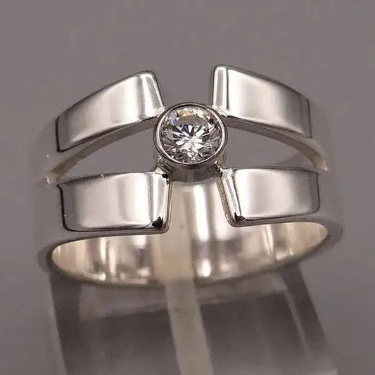 Anello in argento con zirconia forgiata