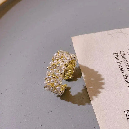Anello di perle di lusso in oro