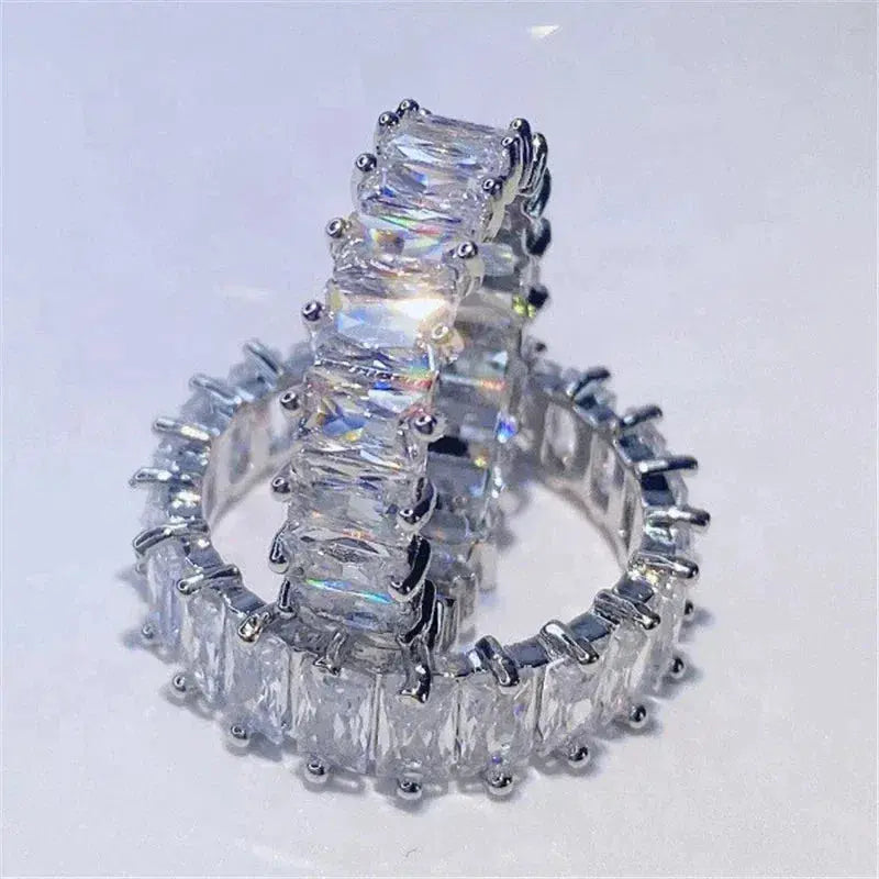 Anello di zircone di lusso in oro e argento