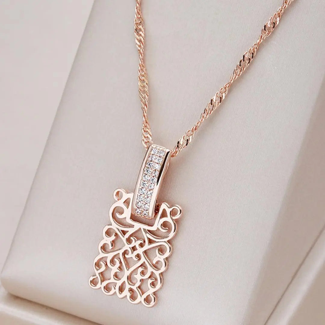 Collana Elegante con Mandala in Oro