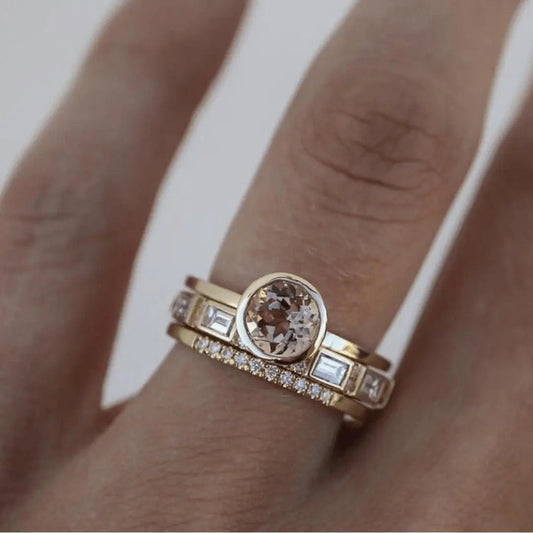 anello vintage con zirconio dorato