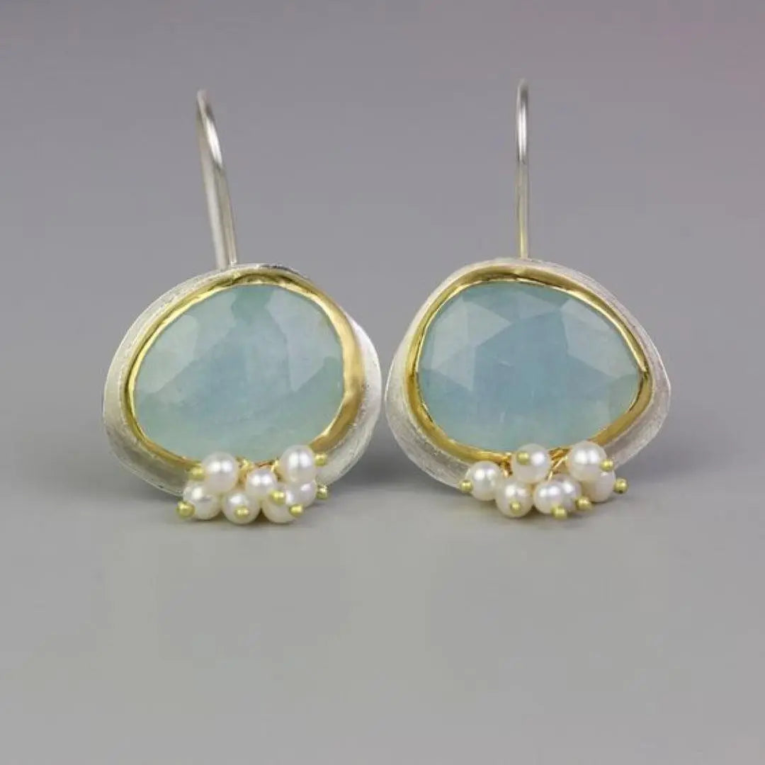 Orecchini Vintage con pietra azzurro chiaro