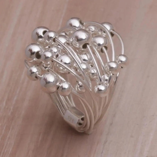 Anello a fiore in argento vintage
