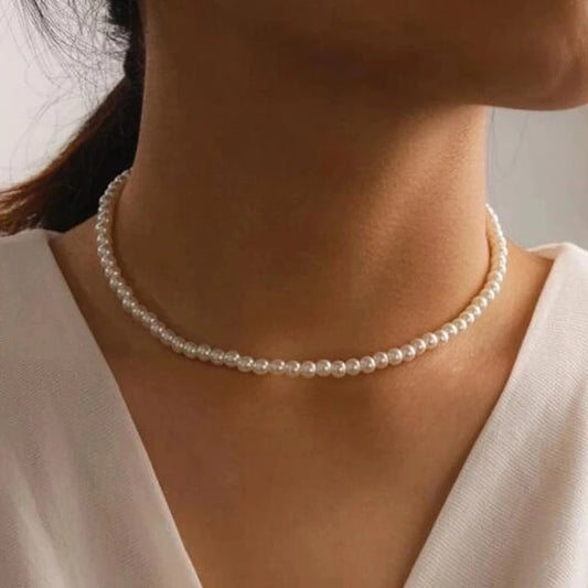 Collana di perline d'argento