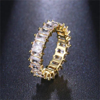 Anello di zircone di lusso in oro e argento