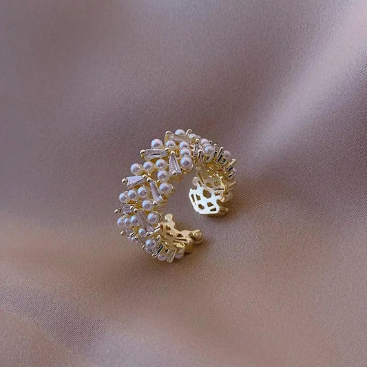 Anello di perle di lusso in oro