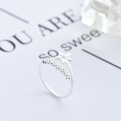 Anello regolabile in argento 925 con smalto dipinto a mano e motivo di fiori selvatici
