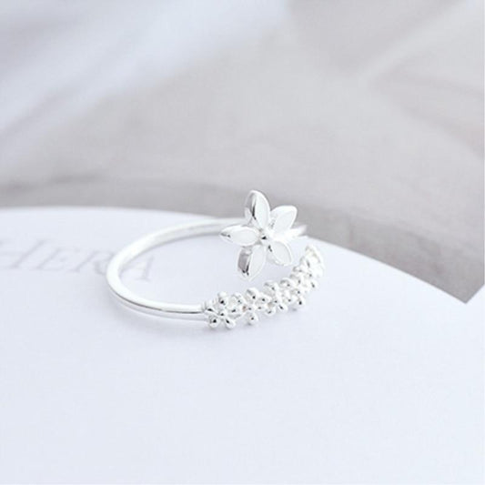 Anello regolabile in argento sterling 925 con motivo di fiori selvatici smaltati a mano