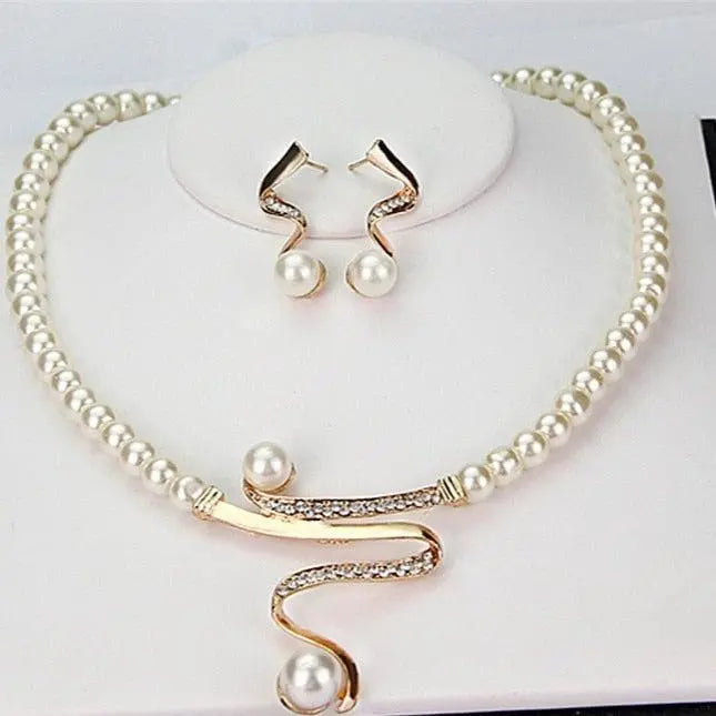 Set di Collana e Orecchini con Perla Naturale