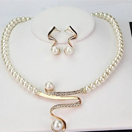 Set di Collana e Orecchini con Perla Naturale
