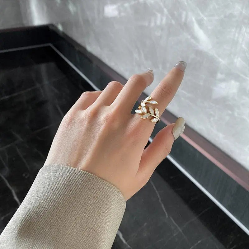 Anello con Foglia d'Oro