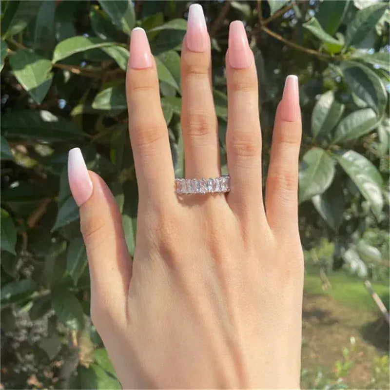 Anello di zircone di lusso in oro e argento