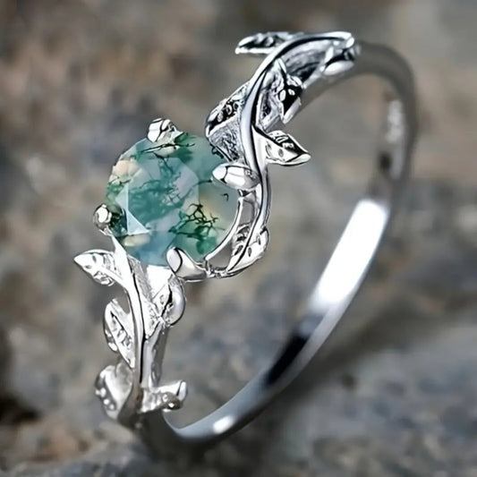 Anello Silverato con Pietra Verde Vintage