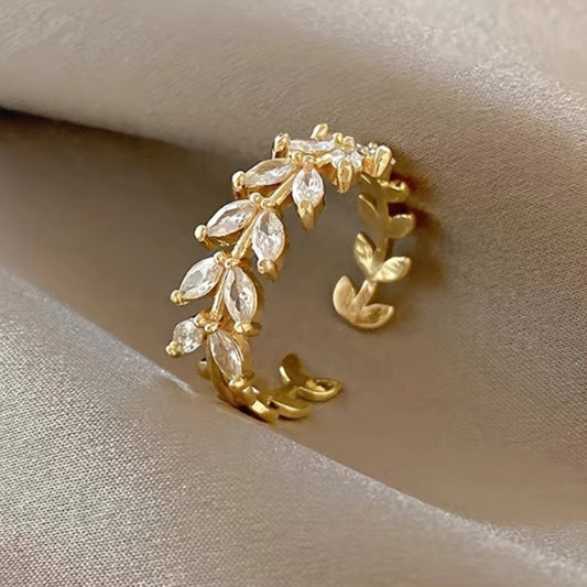 Anello con foglie di zirconi