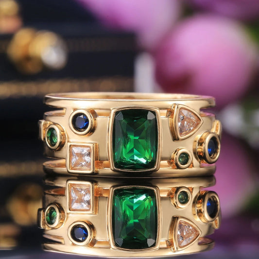 Anello con cristalli colorati