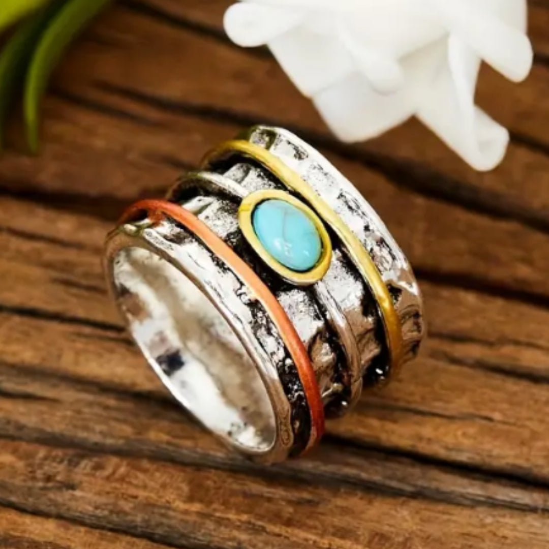Anello in argento con pietra preziosa azzurro chiaro