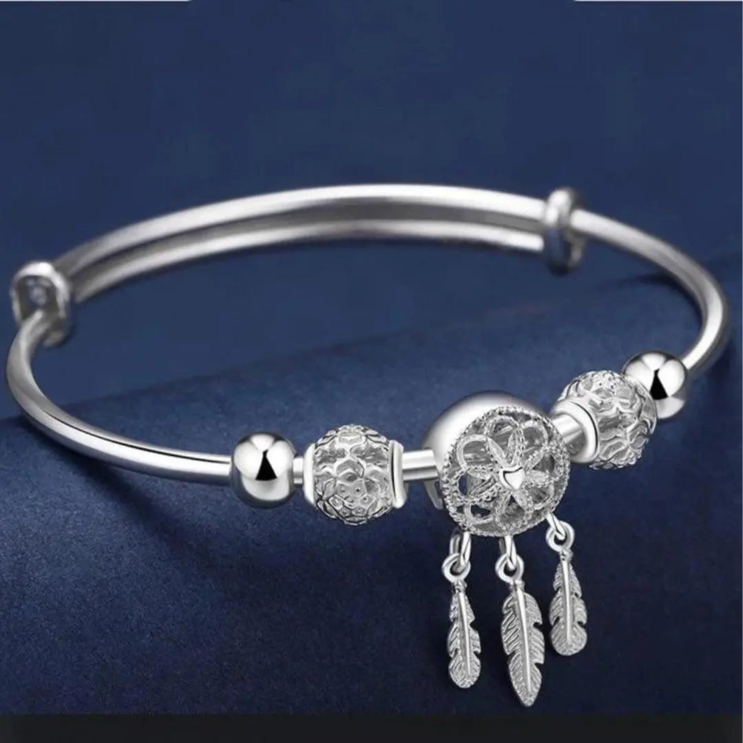 Braccialetto regolabile con charms a tripla foglia in argento 925