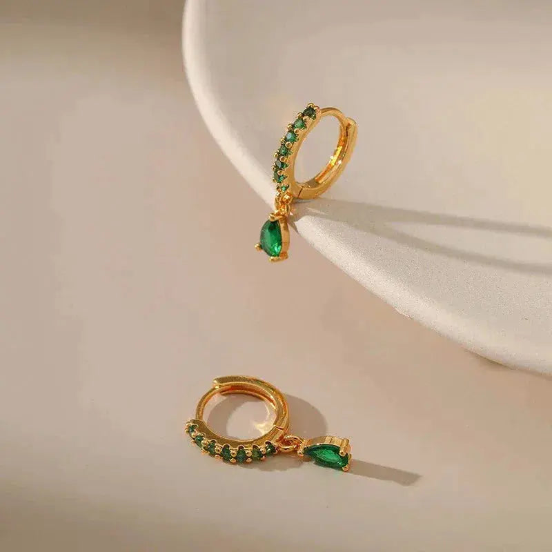 Orecchini in zirconia con smeraldo in oro